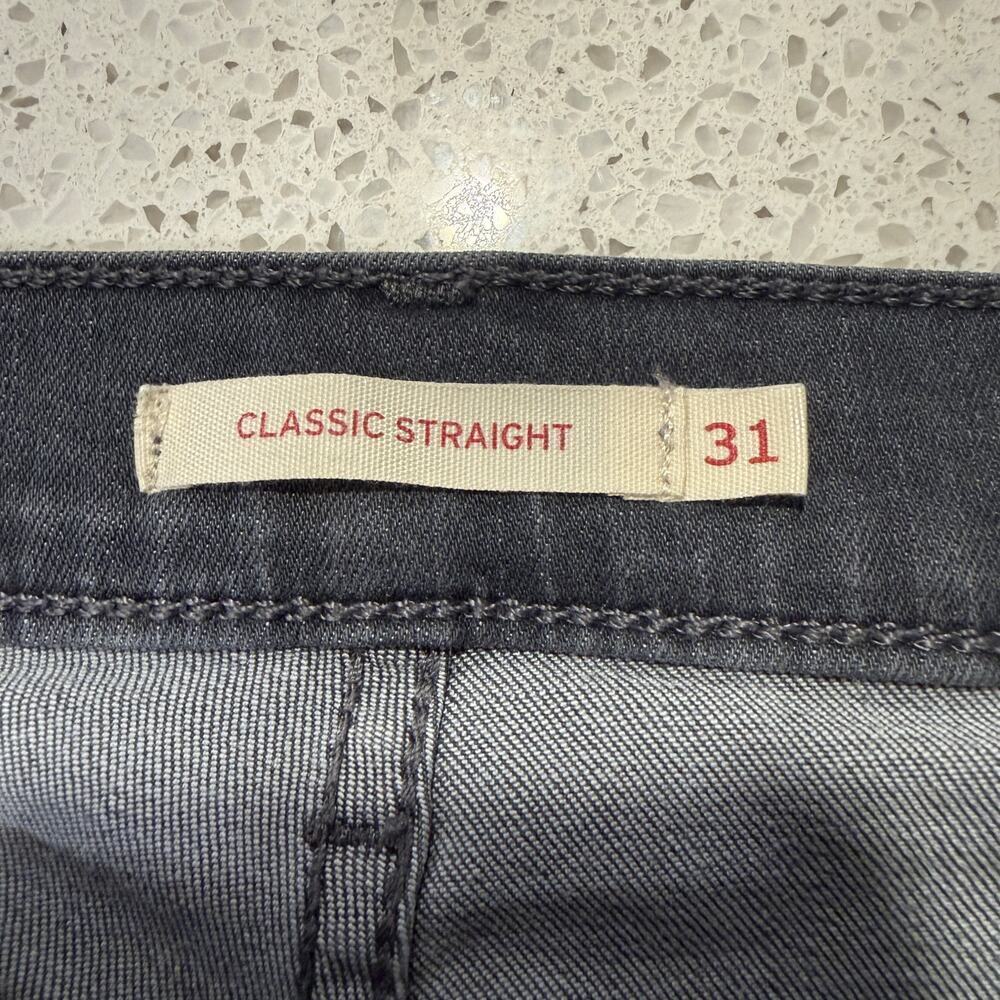 Levi’s Women Classic Straight Jeans 31x29 Gray Denim High Rise Casual Chic - Picture 7 of 10